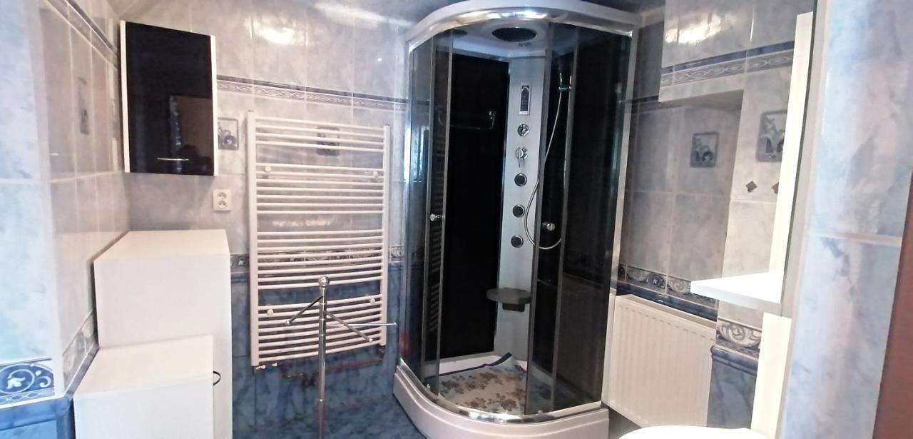 Dvougeneracni Dum Se Zahradou Apartment Vimperk Exterior photo